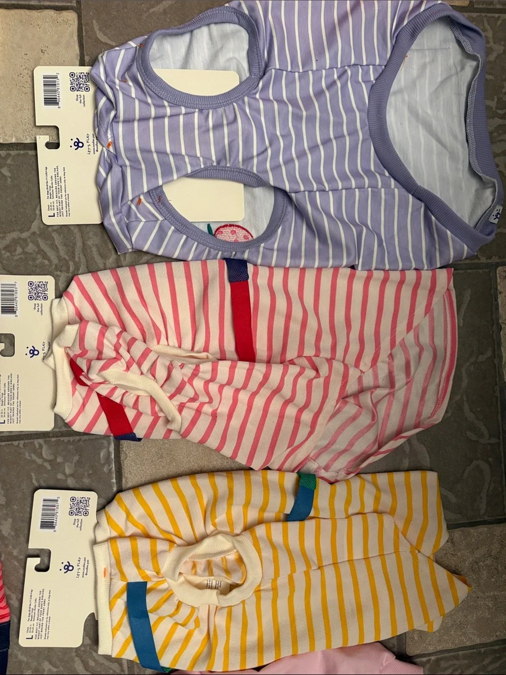 New 7 pieces dog clothes, dog clothing, dog shirts, size L